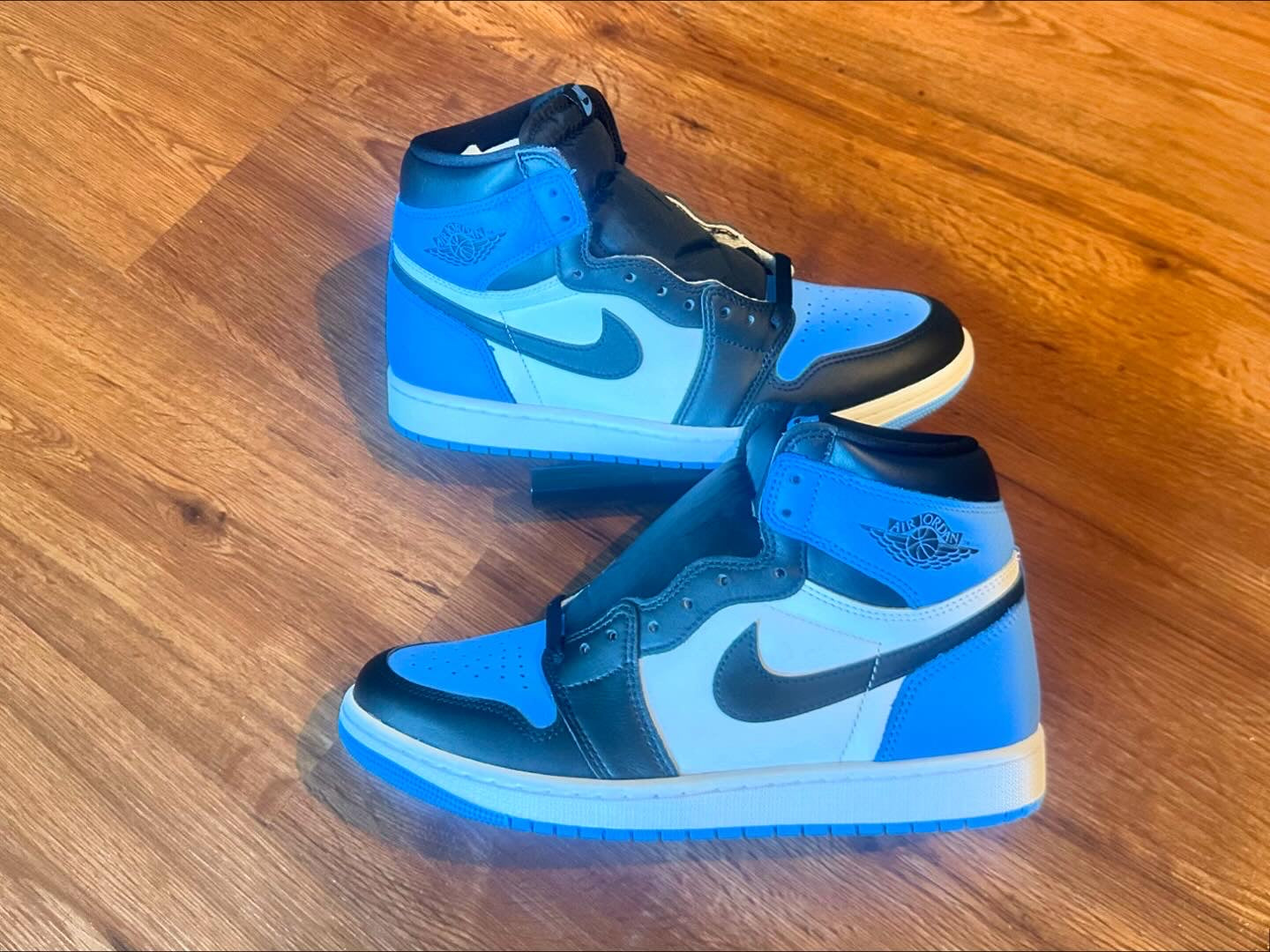 Air Jordan 1 UNC Toe